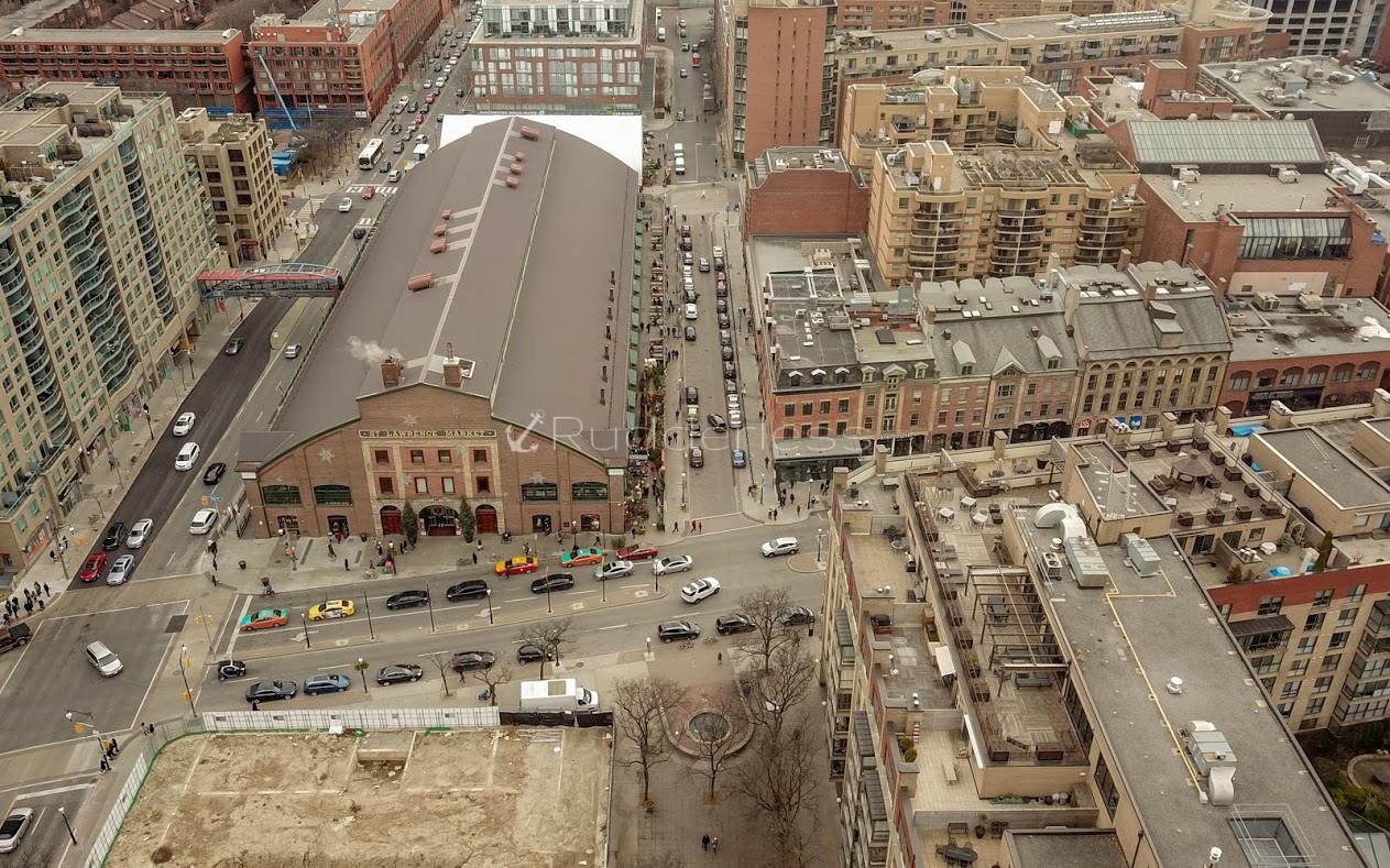 places to visit in toronto - st lawrence market