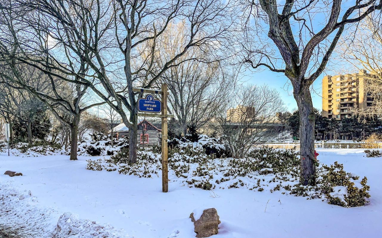 beaches in oakville