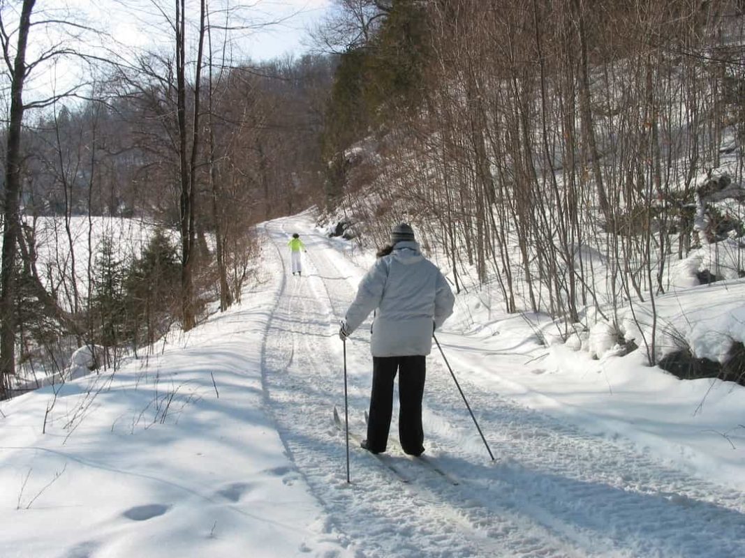 two people cross country skiing | things to do in winter ontario