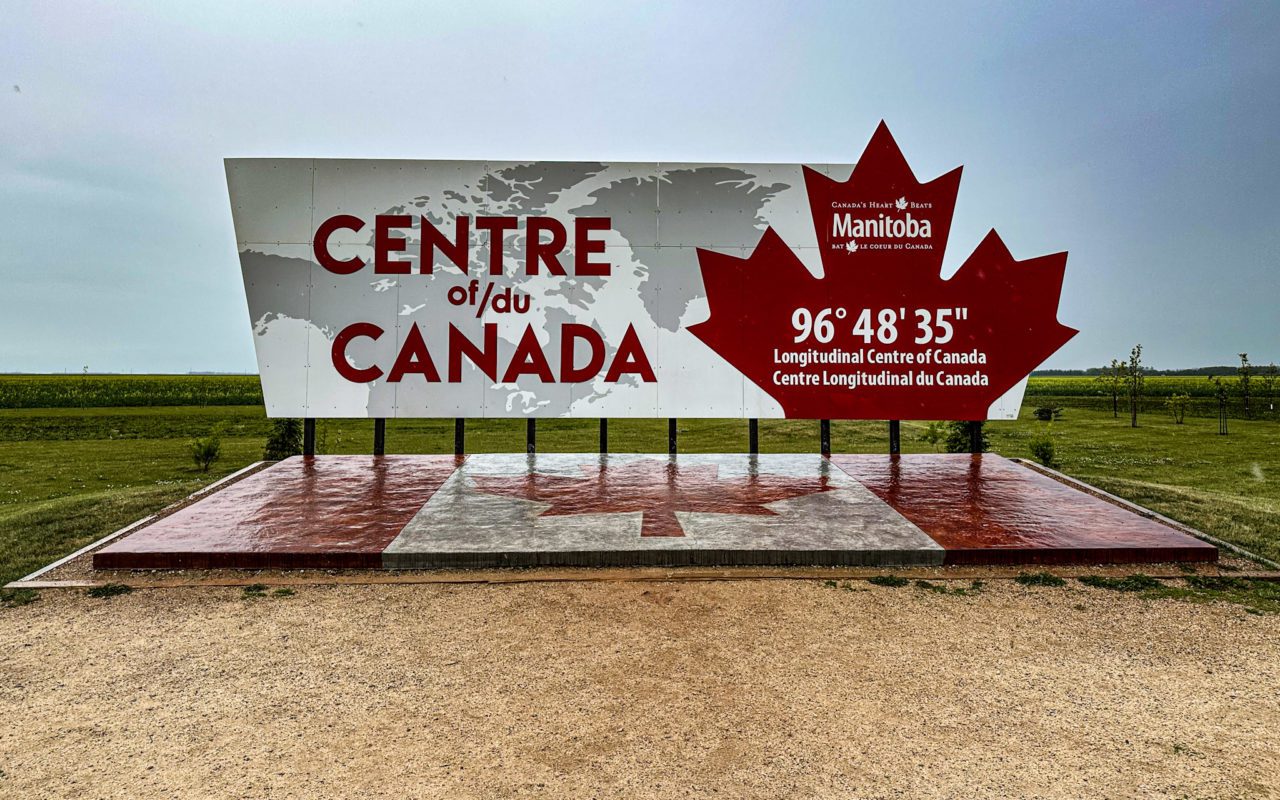 how far is thunder bay from winnipeg 2