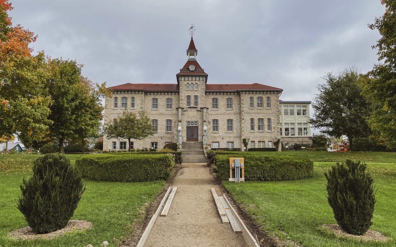 elora attractions