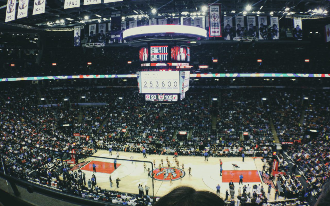 toronto visitor guide