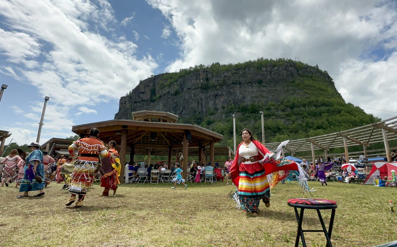 places in thunder bay