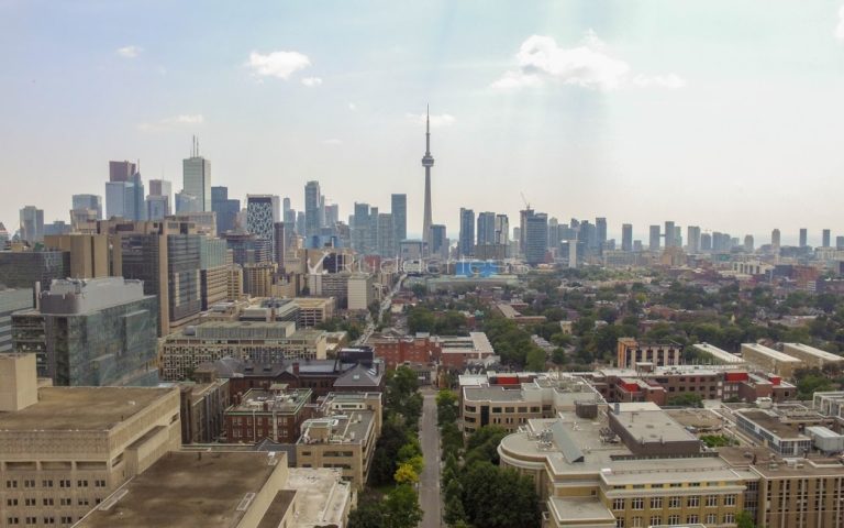places to see in toronto