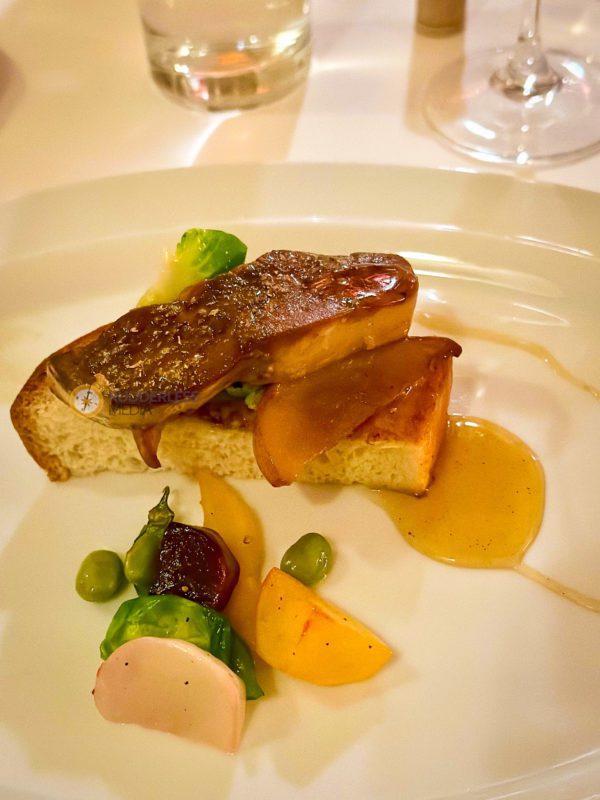 restaurants in laval quebec