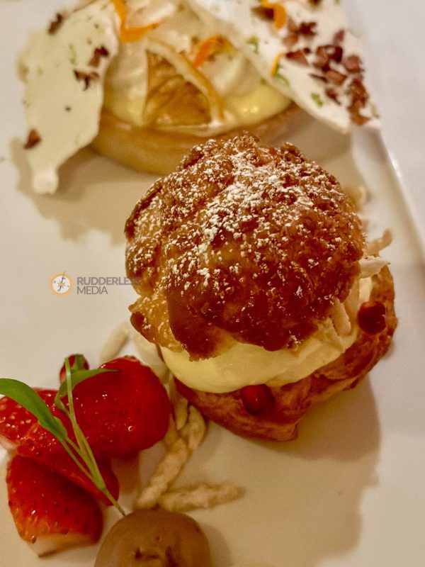 restaurants in laval quebec