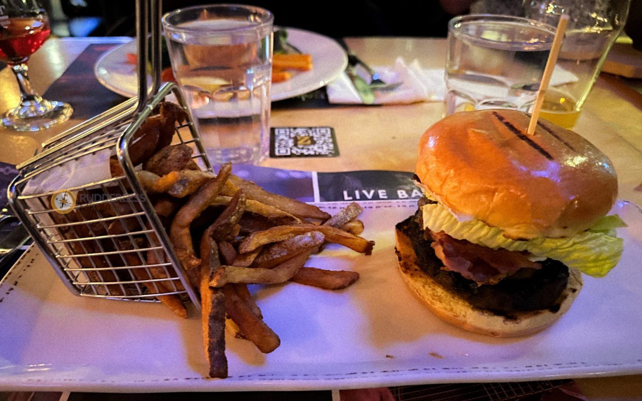 restaurants in laval quebec