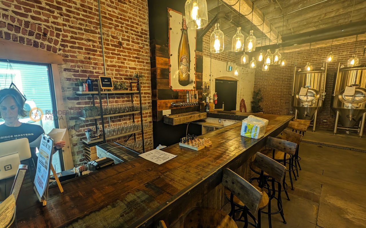 restaurants in perth ontario