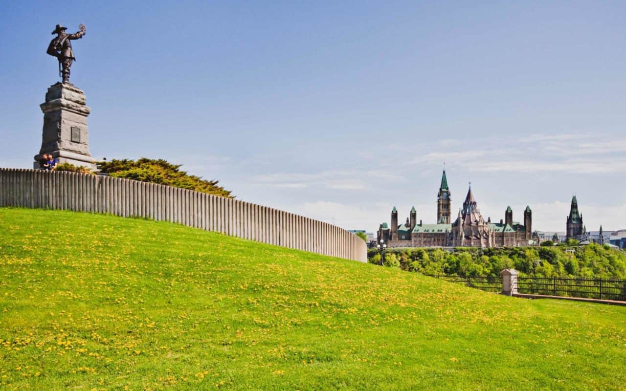 things-to-see-in-ottawa-Nepean-Point