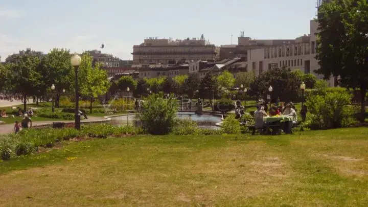 things to visit in montreal